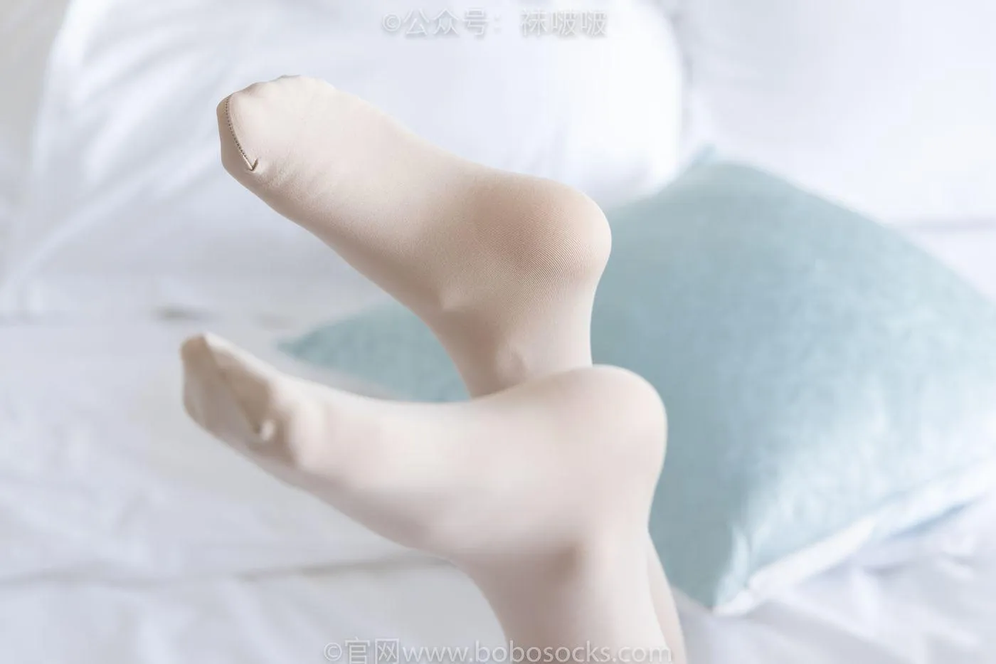 [BoBoSocks袜啵啵]NO.031 小奶熊-AJ板鞋、白棉袜、厚肉丝 [149P]插图8